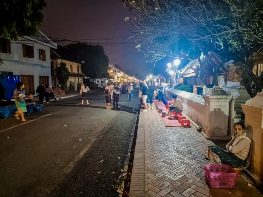 preparation ceremony tak bat luang prabang