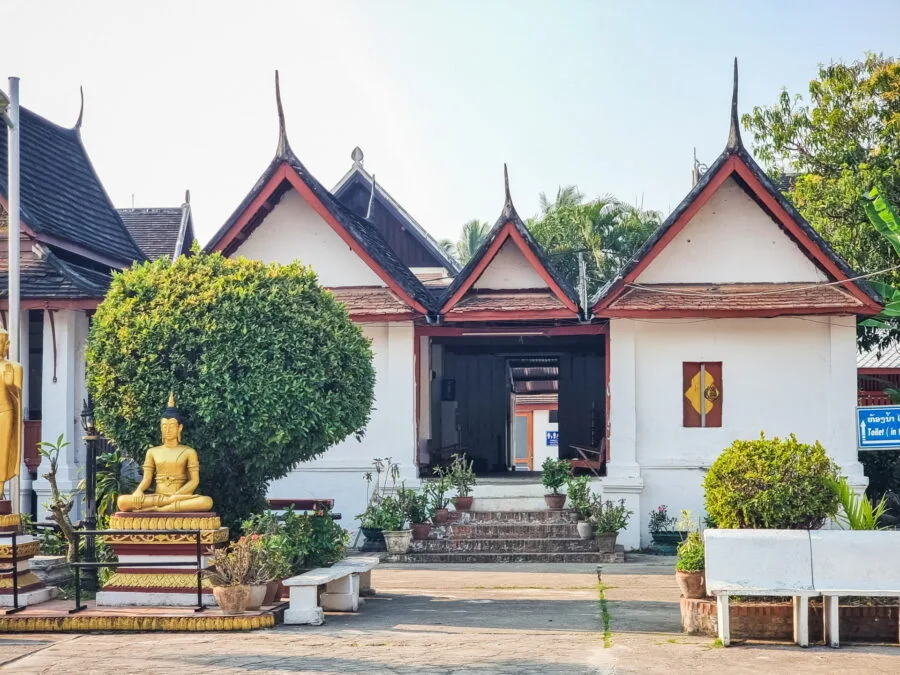 monks district Wat Mai Suwannaphumaham luang prabang