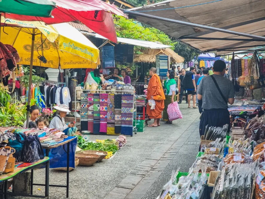 luang prabang morning market back area