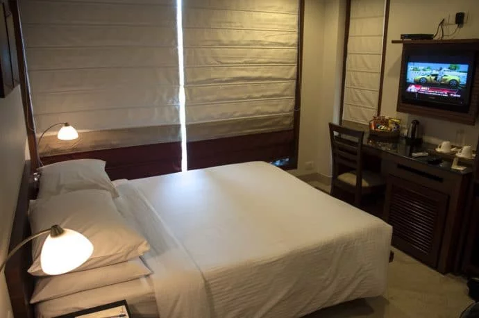 room-hotel-casa-fortuna-calcutta-india