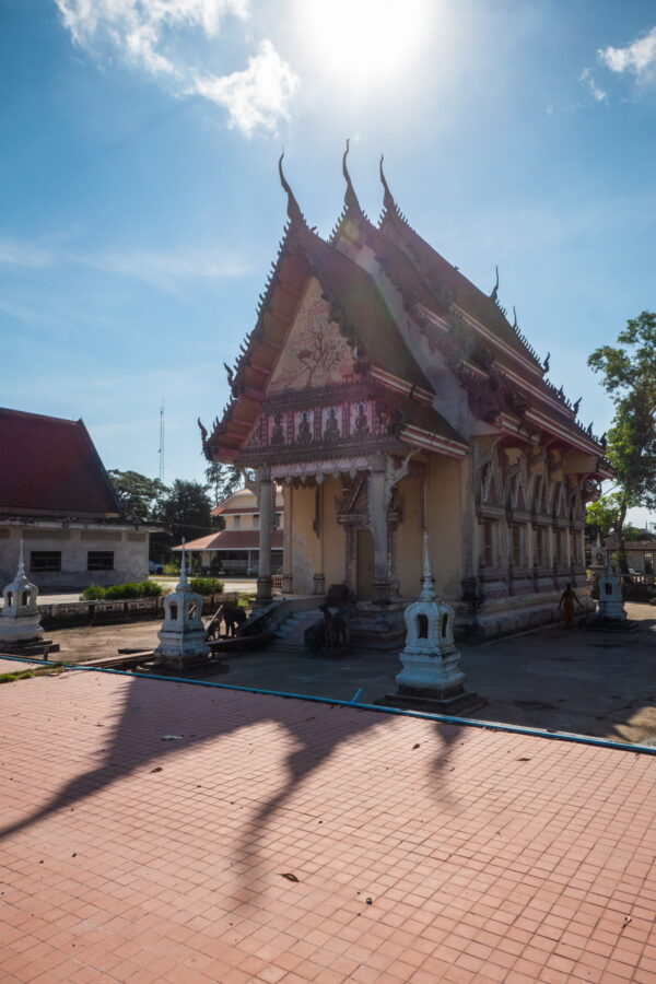 facade du wat khlong daen nakhon si thammarat