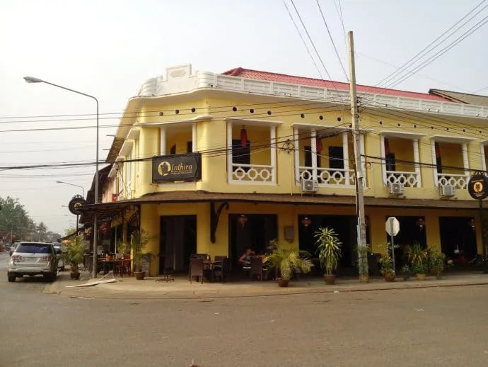 facade-hotel-inthira-2016-thakhek-laos