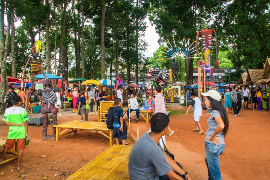place de la mairie pendant le festival de sat duan sip nakhon si thammarat