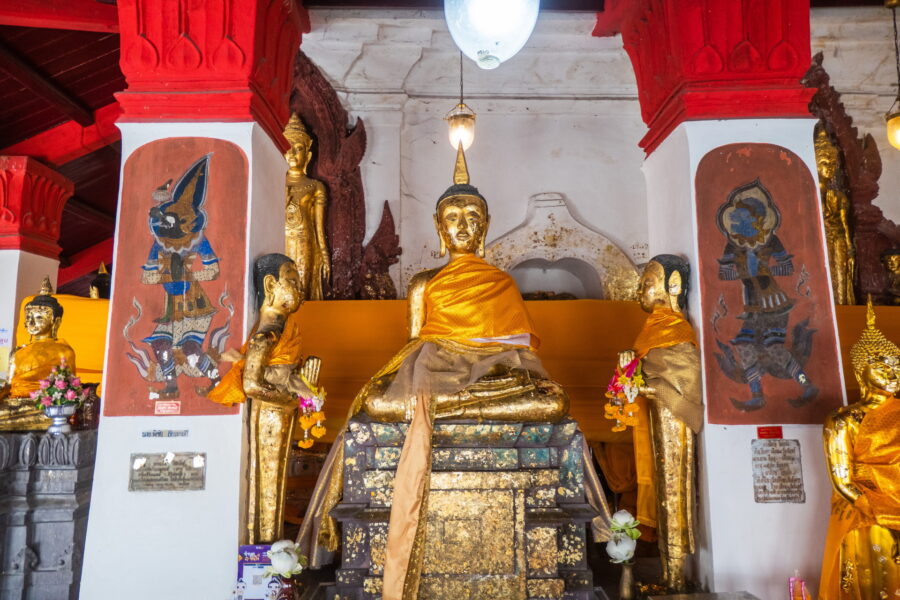 statue bouddha cloitre du wat mahathat nakhon si thammarat