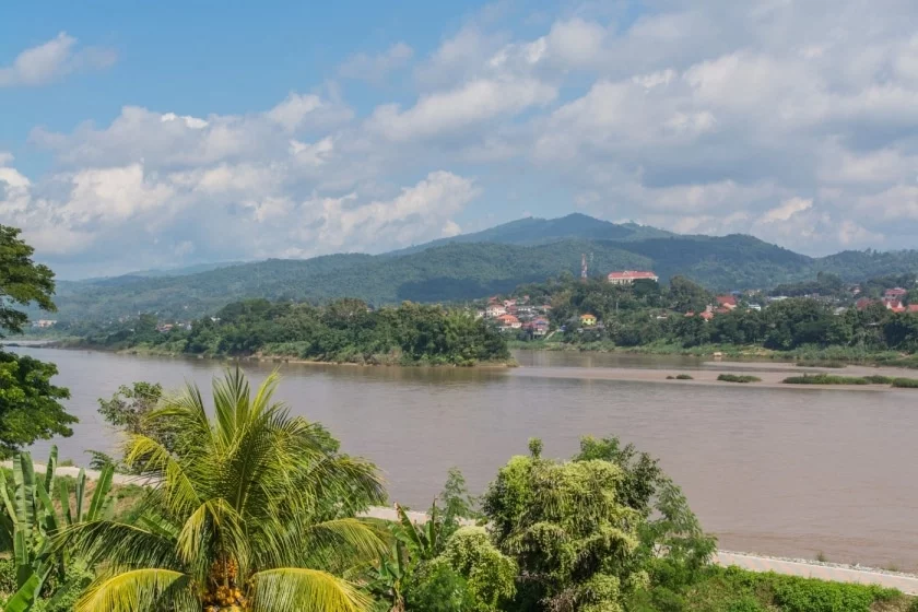 view from Chiang Khong Green River