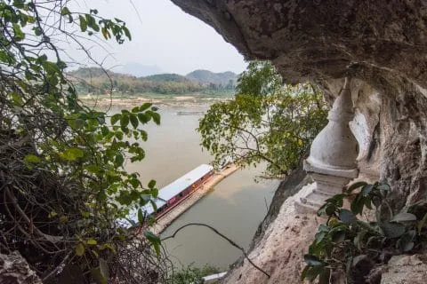 pak ou caves - mekong laos cruise