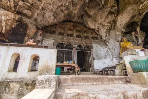 pak ou caves - mekong laos cruise