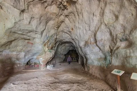 pak ou caves - mekong laos cruise