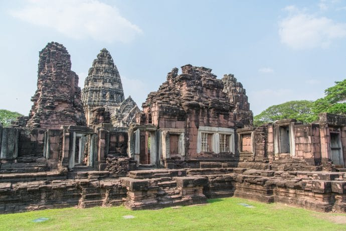 temple khmer prasat hin phimai - thailande