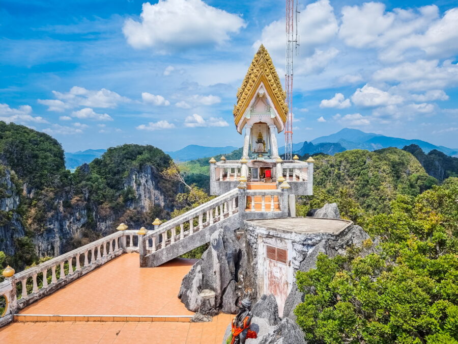 sommet tiger cave temple, le wat tham suea à krabi