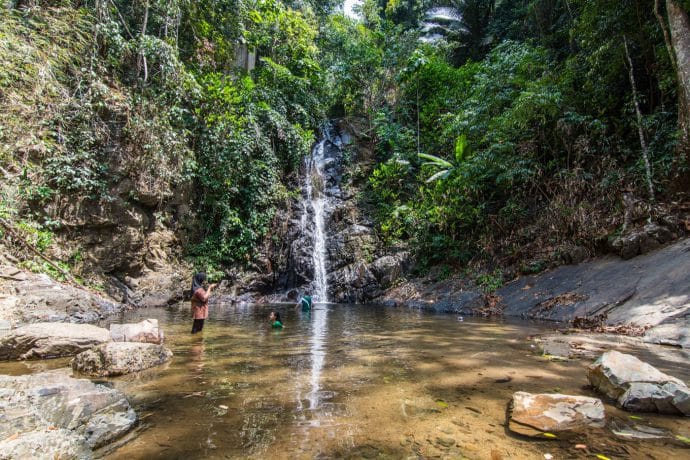 durian perangin waterfall langkawi - malaisie