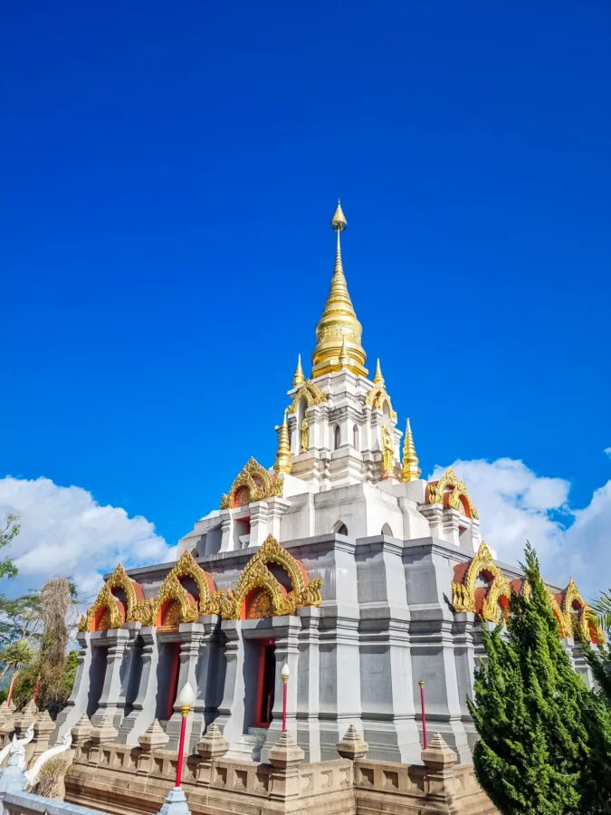 phra borommathat chedi mae salong