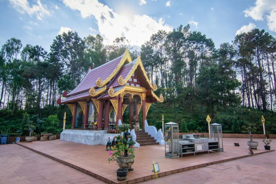 building at wat phra that santitham near mae salong