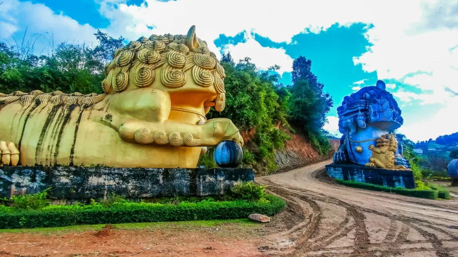 chinese guardian lions wang put tan tea plantation mae salong
