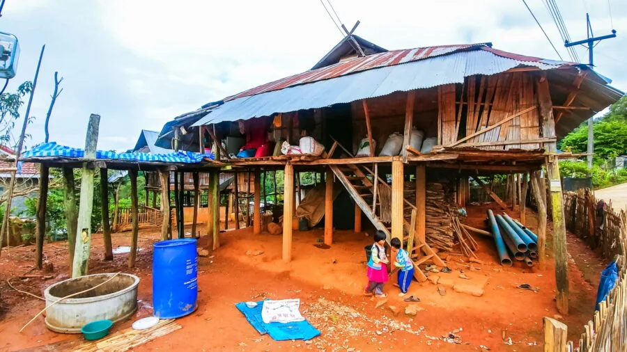 same house akha village baan pa kha suk jai near mae salong