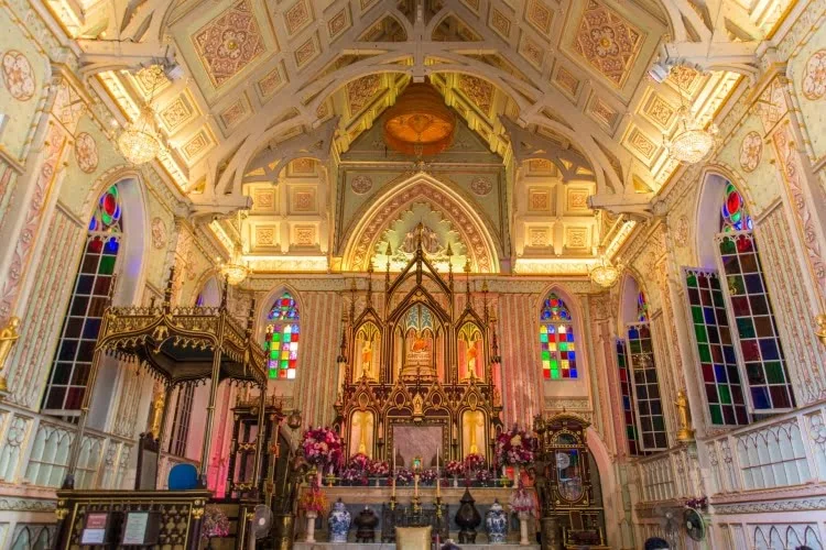 interior wat niwet - bang pa in - thailand