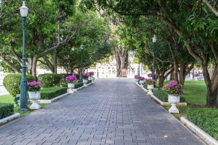 allee - bang pa in - thailand