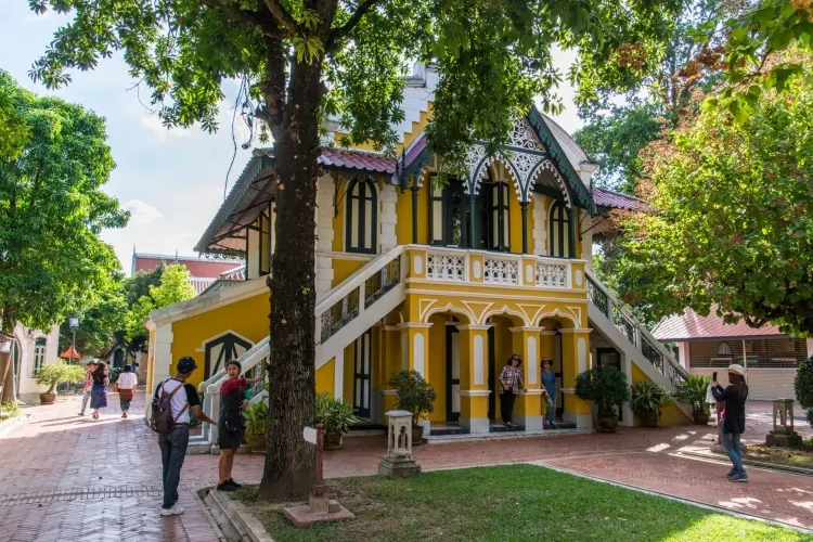 at wat niwet - bang pa in - thailand