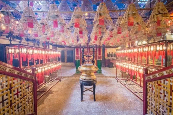 interior man mo temple - hong kong