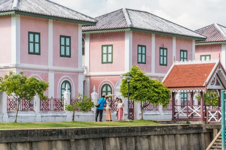 pink houses - bang pa in - thailand