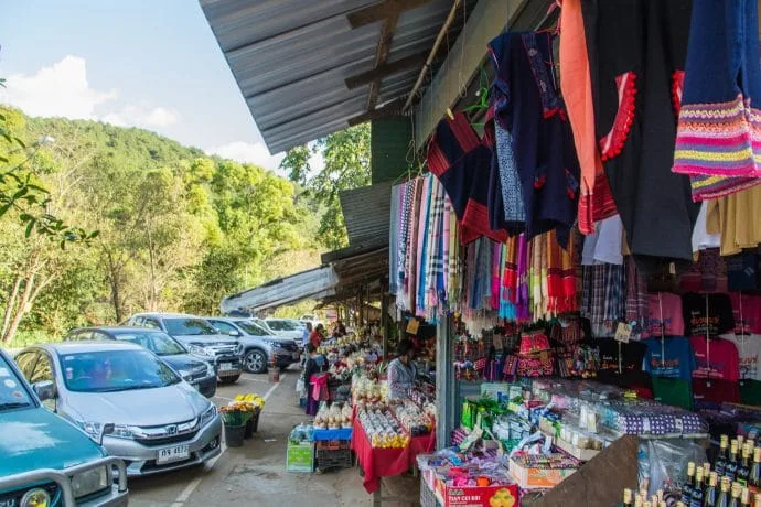 hmong market doi inthanon - chiang mai