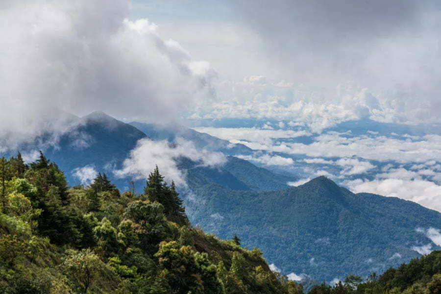 mountain view from doi inthanon - chiang mai - thailand