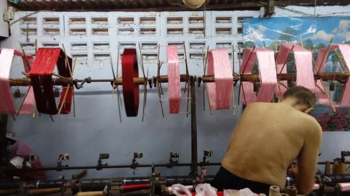 silk bobbin winding aood ban khrua