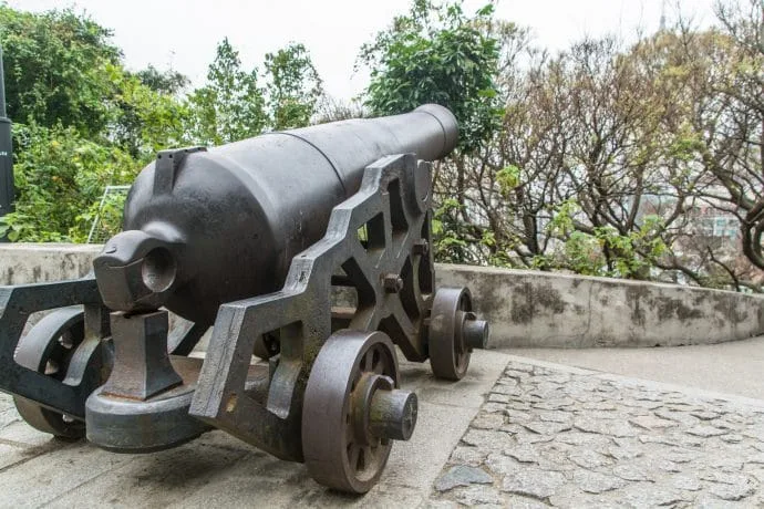 mounted strong cannon - macao