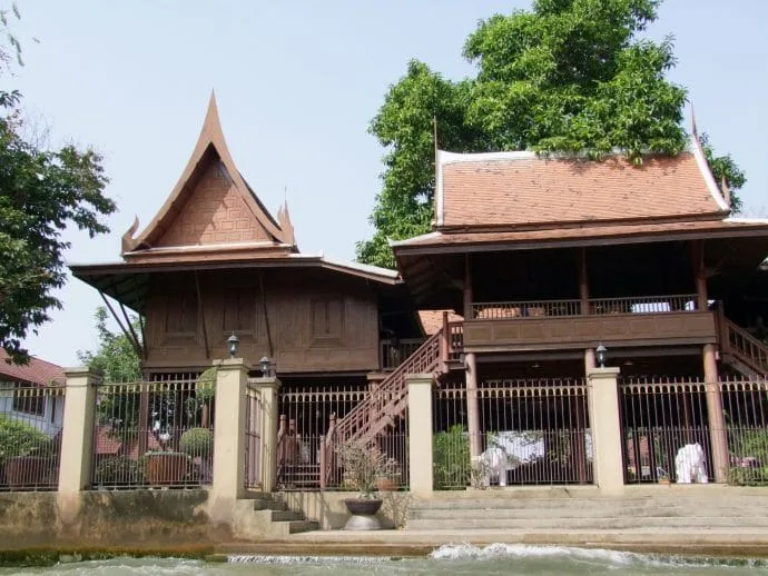 traditional canal house bangkok