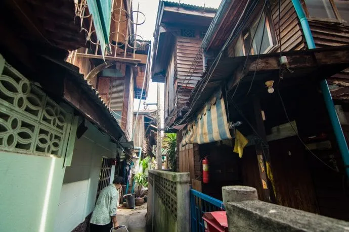 alley to aood ban khrua