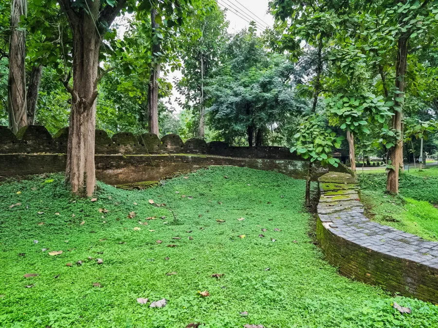 end of old wall surrounding chiang saen