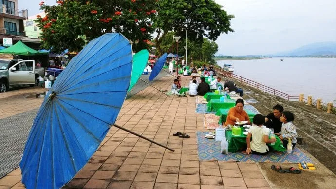 restaurant long mekong chiang saen - thailand