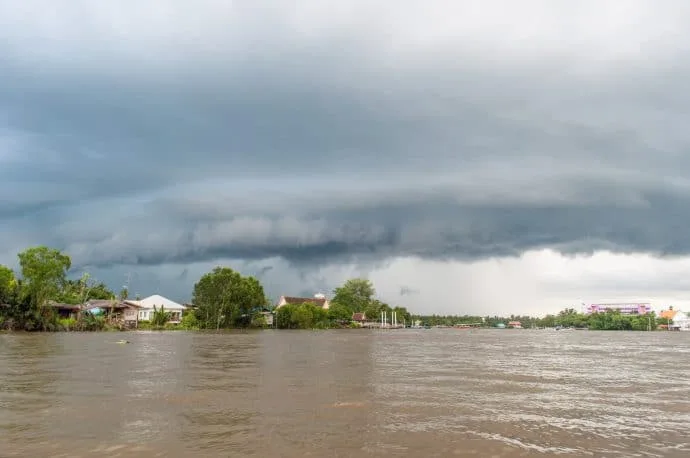 storm samut songkhram in august