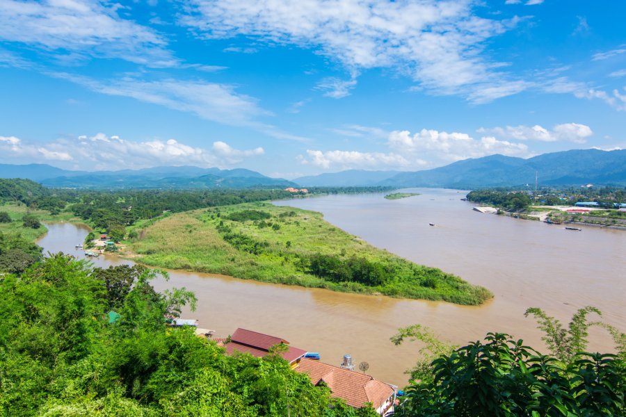 paysage triangle d or thailande novembre
