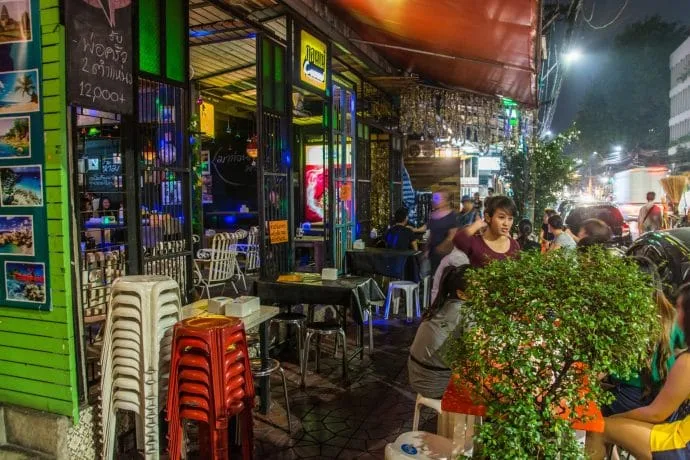 phra athit street bar bangkok
