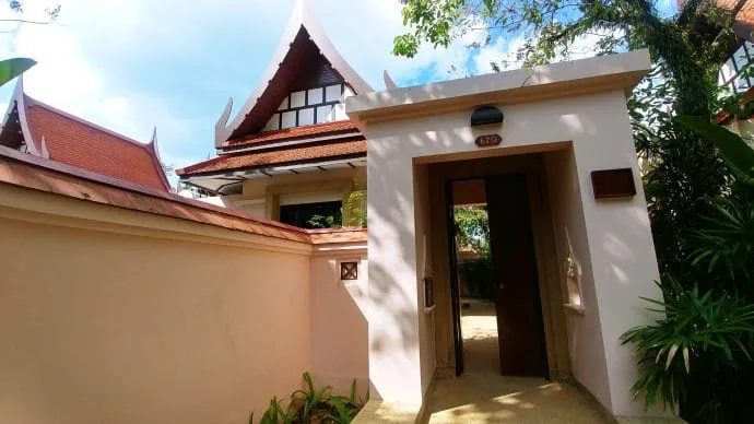 entrance private villa banyan tree phuket - thailand