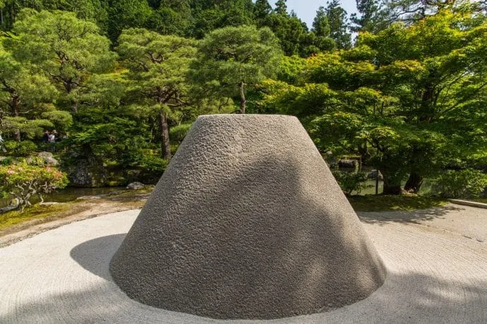 ginkaku-ji garden silver pavilion - kyoto