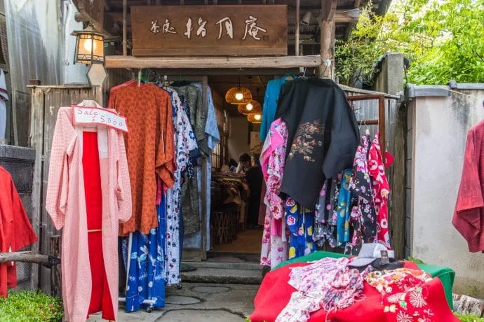 arashiyama yukata rental