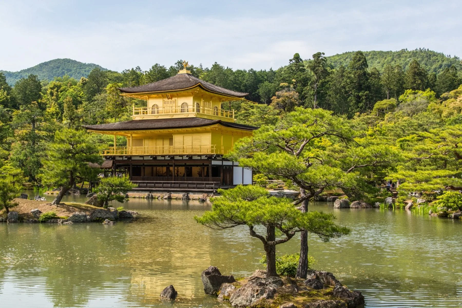 golden pavilion - kinkaku-ji - kyoto