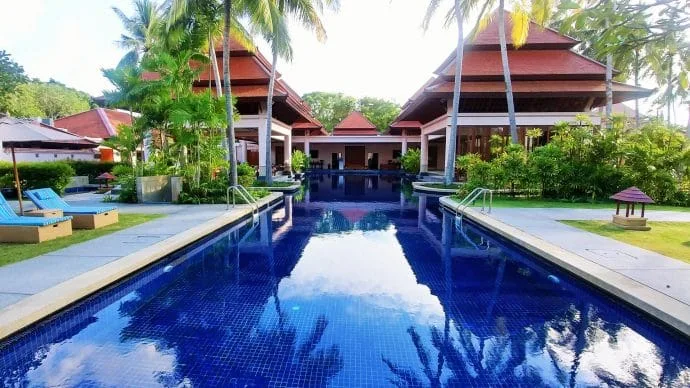 banyan tree swimming pool phuket
