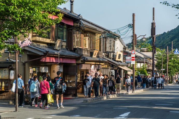rue commerçante arashiyama - kyoto