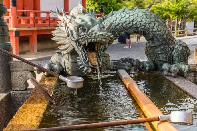 kiyomizu dera temple fountain - kyoto