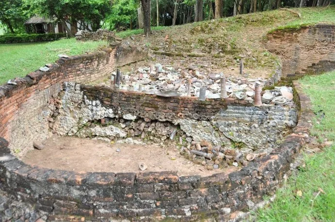 old thuriang pottery oven - si satchanalai - thailand