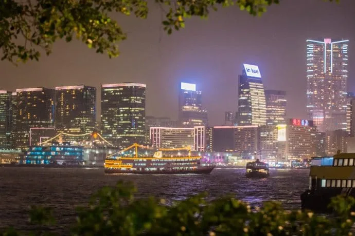 hong kong bay at night