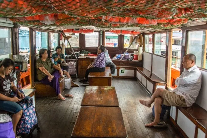 sok kwu wan boat - aberdeen - hong kong