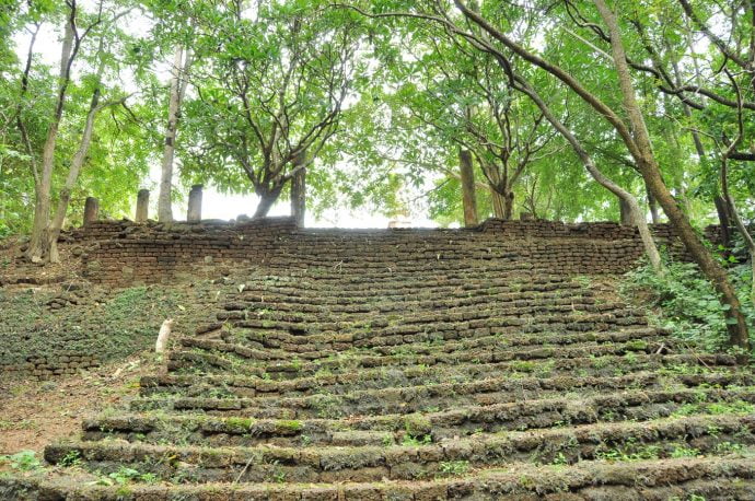 escalier wat khao suwankhiri - si satchanalai - thailande