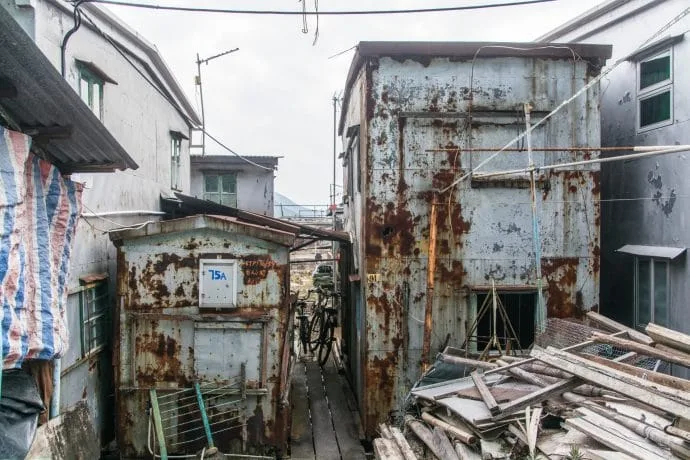 rust village tai o - lantau island hong kong