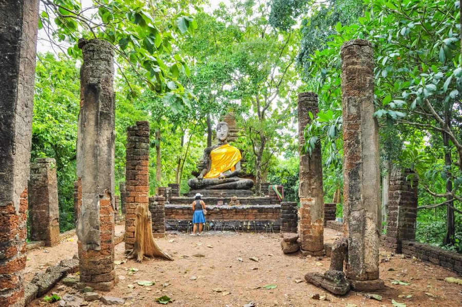 wat khao phanom phloeng - si satchanalai - thailande