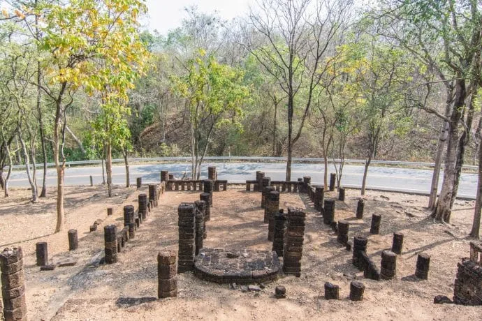 wat chedi kao yod si satchanalai - thailand