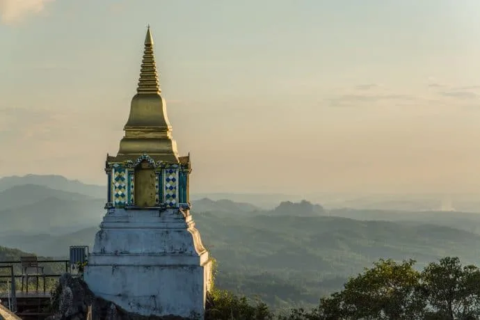chedi wat chalerm phrakiat lampang